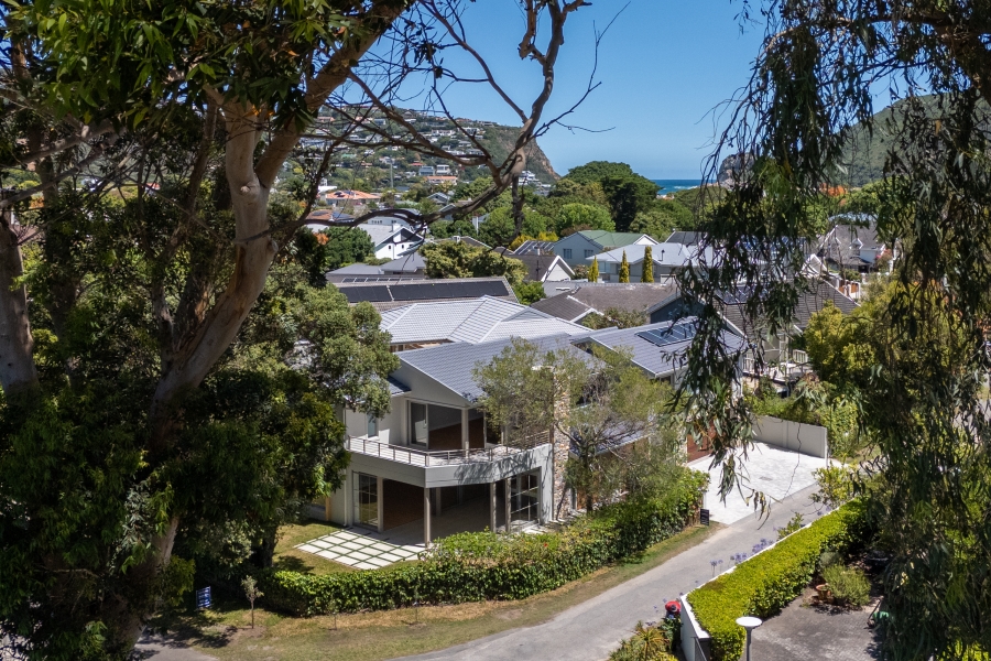 4 Bedroom Property for Sale in Leisure Isle Western Cape